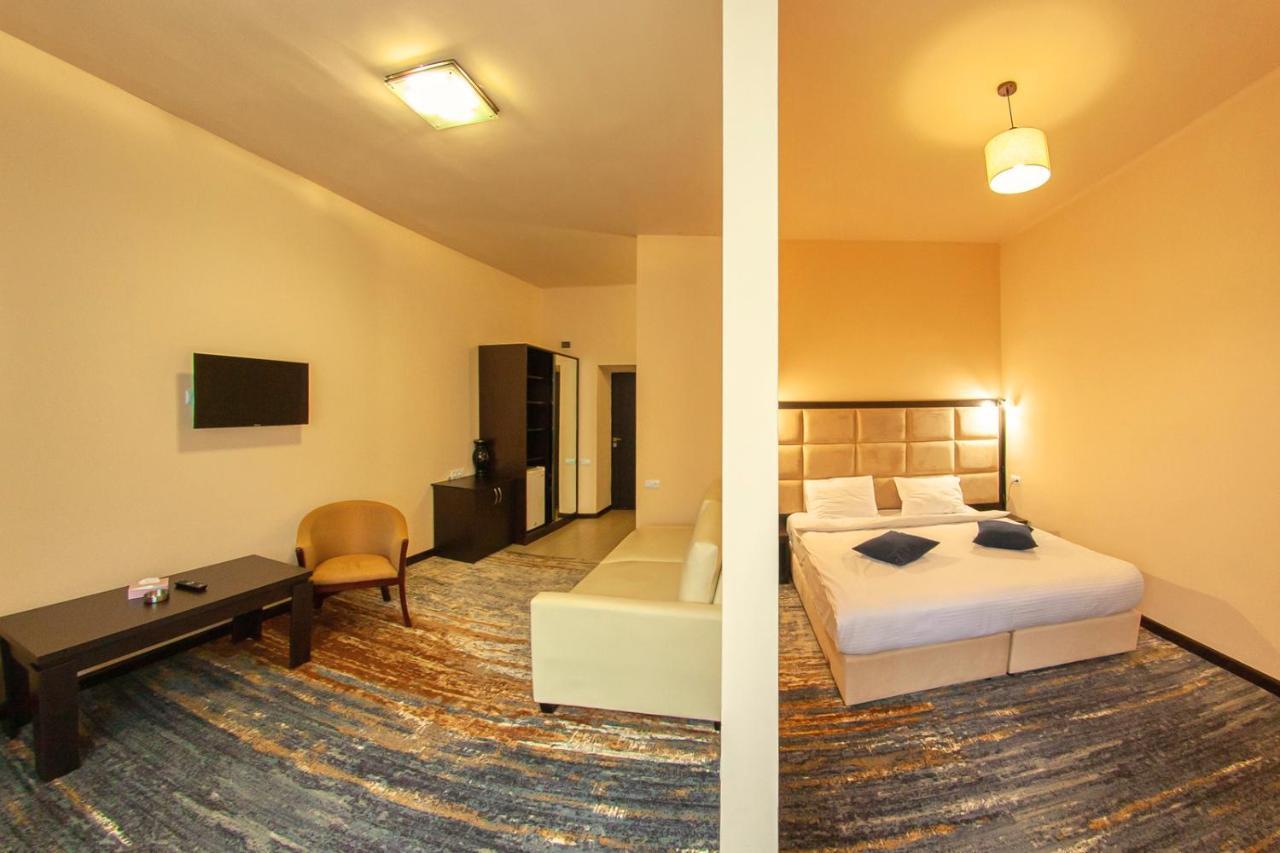 Vanadzor Armenia Health Resort & Hotel エクステリア 写真