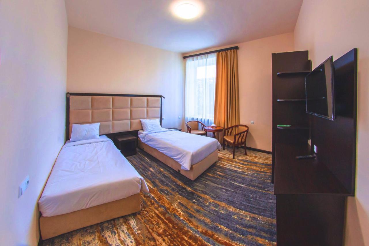 Vanadzor Armenia Health Resort & Hotel エクステリア 写真
